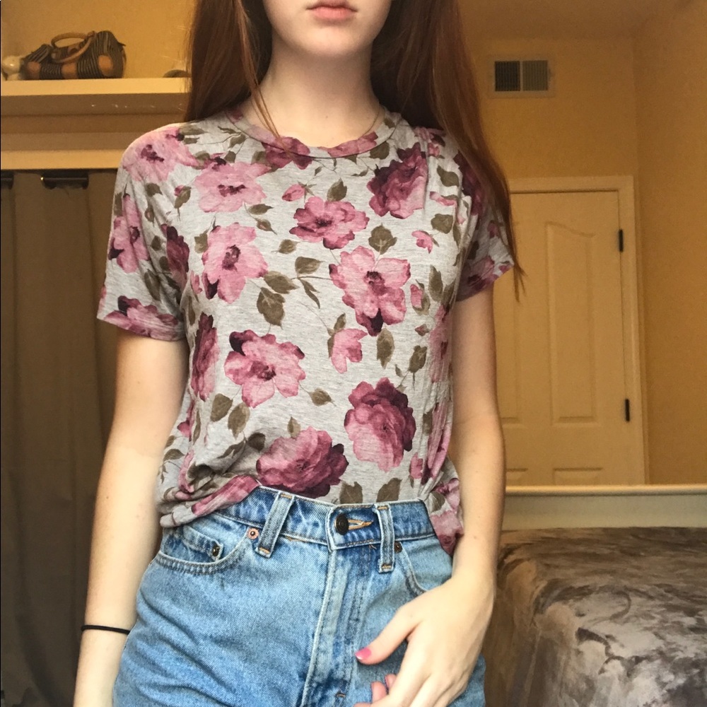 ✨aeo soft and sexy tee